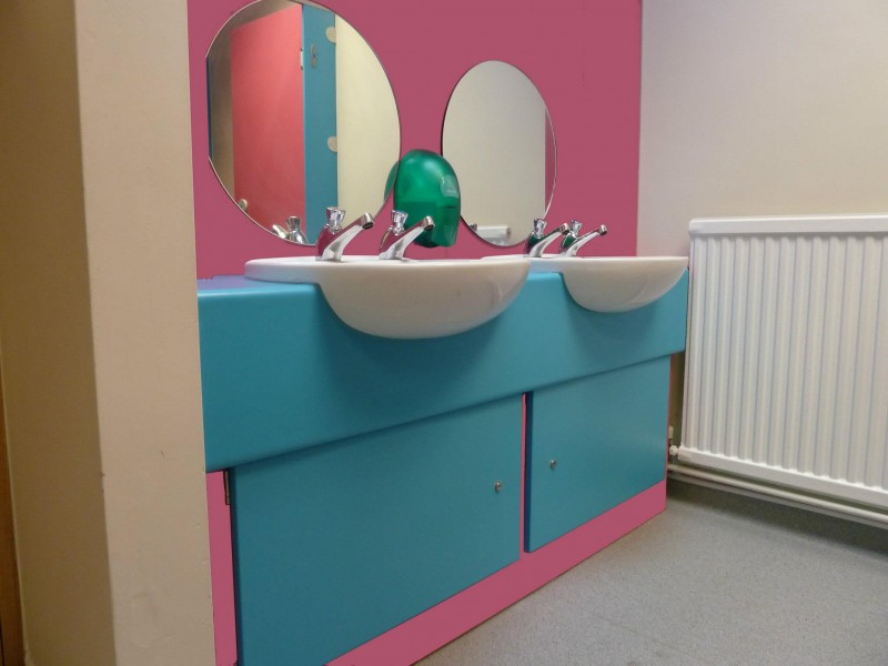 School toilets design and installation, Ackworth Howard School (Pontefract)